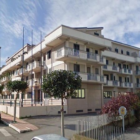 B&B Mary Grace Rossano Stazione ภายนอก รูปภาพ