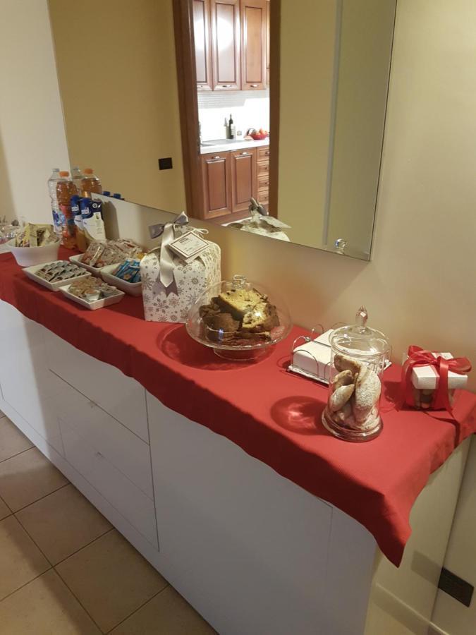B&B Mary Grace Rossano Stazione ภายนอก รูปภาพ