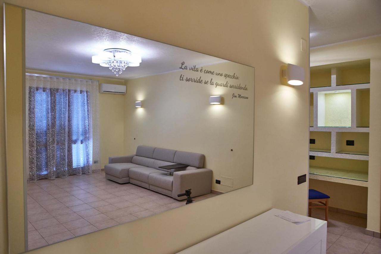 B&B Mary Grace Rossano Stazione ภายนอก รูปภาพ