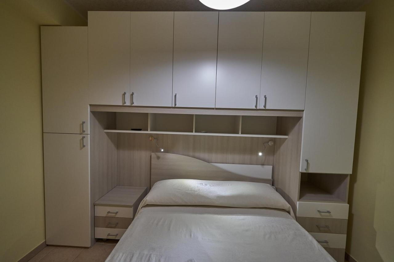 B&B Mary Grace Rossano Stazione ภายนอก รูปภาพ